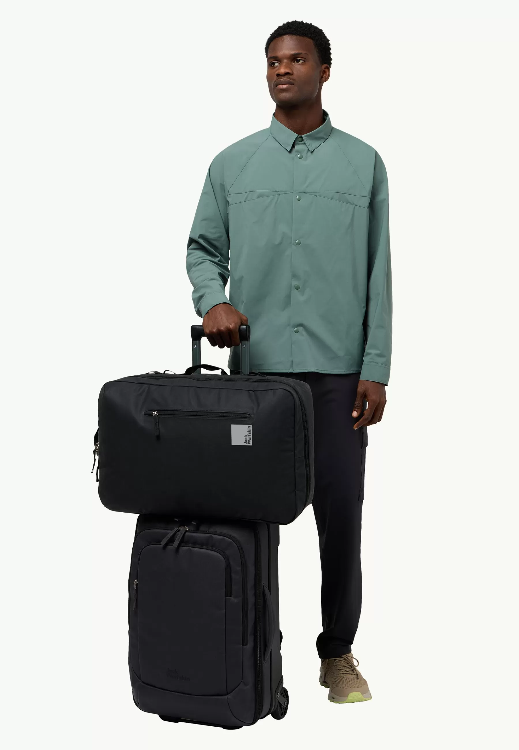 Online Traveltopia Cabin Pack 40 Lifestyle | Lifestyle